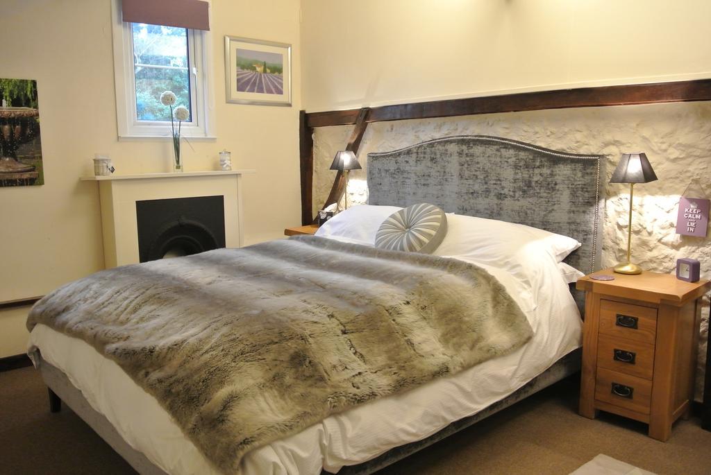 Frith Farm House Cottages Newnham  Oda fotoğraf